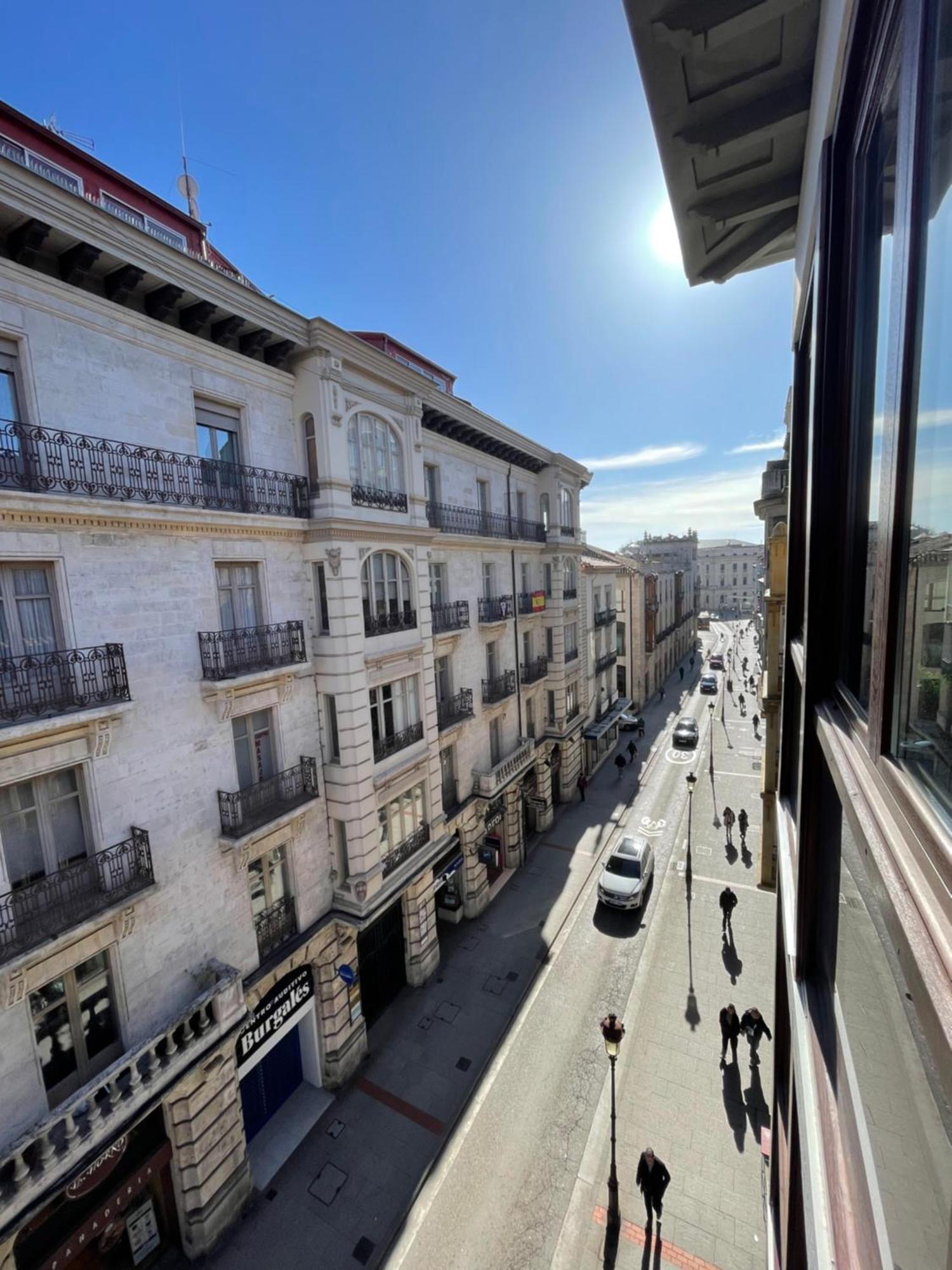 Atuaire Home Vivienda A Luminosa Parking Incluido En Plena Calle Comercial Burgos Bagian luar foto